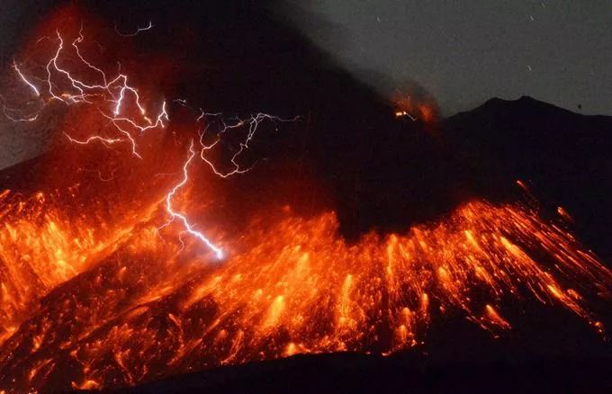 日本火山噴發(fā)最新消息,日本火山噴發(fā)最新消息，影響與應(yīng)對(duì)策略